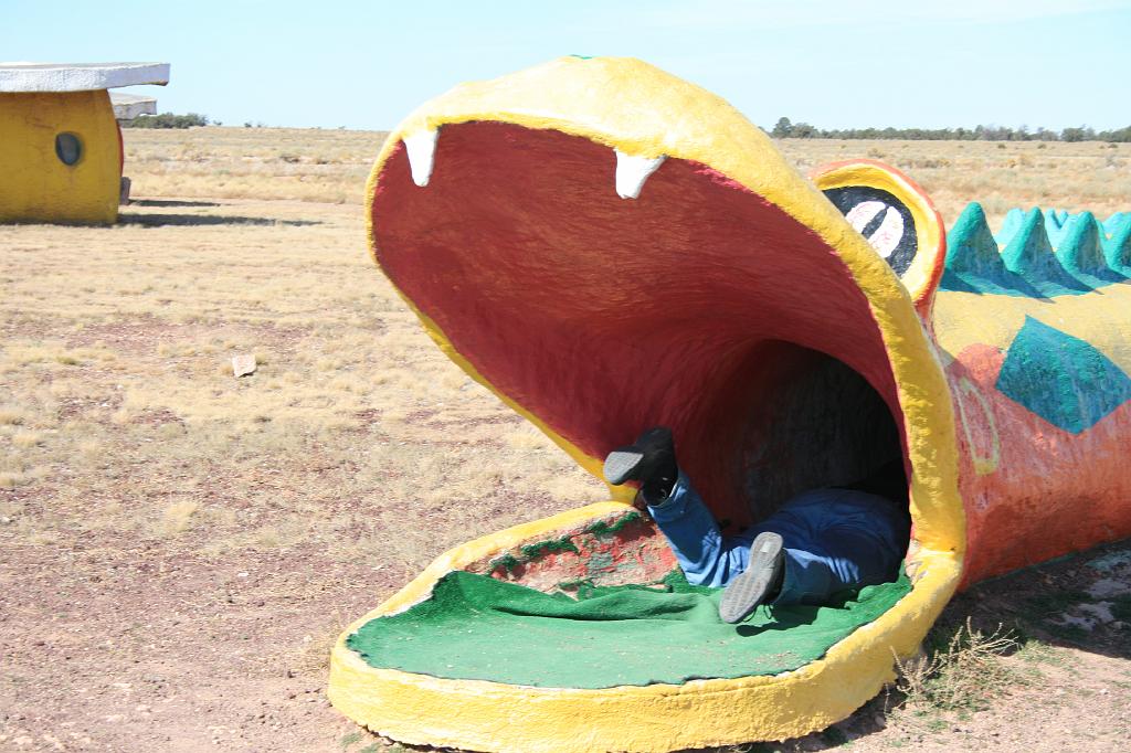 20081026 Grand Canyon 032.jpg - Bedrock City - Ivon right before it became really bloody and the snake sank its teeth in Ivon's head.